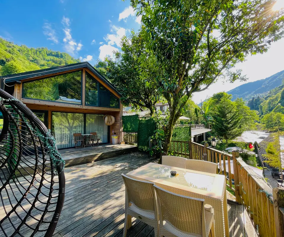 IVA Bungalows